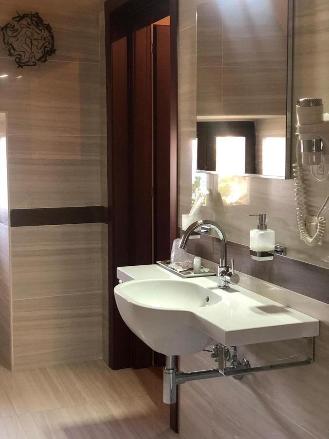 Residenza Ducale Hotel Bovino Luaran gambar